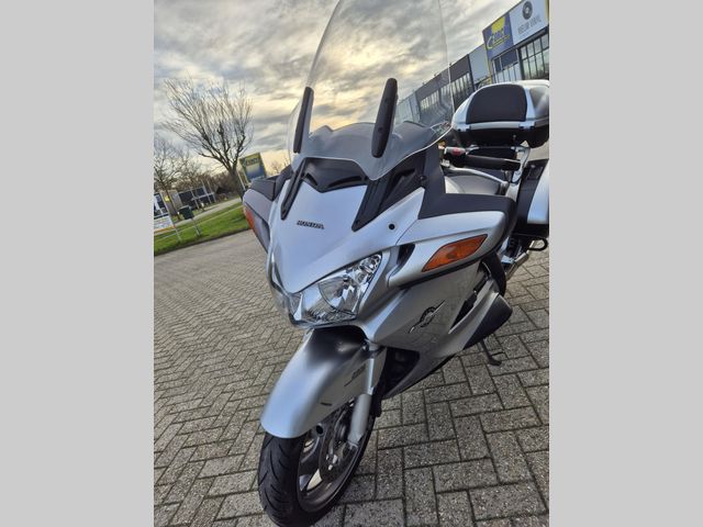 honda - st-1100-pan-european-abs