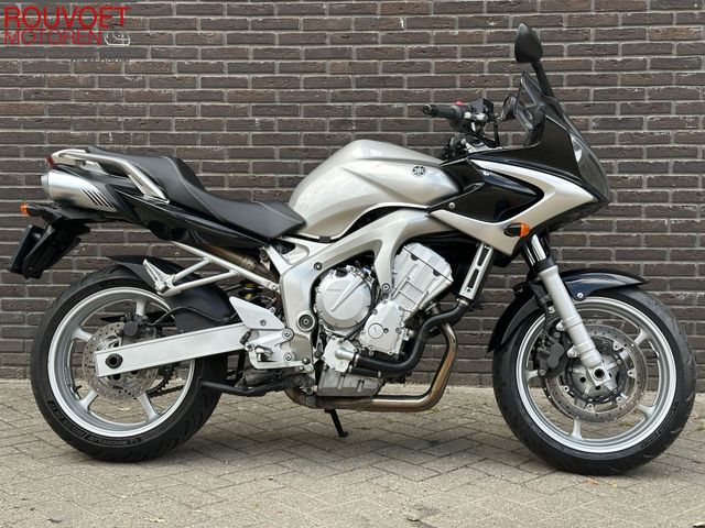 yamaha - fzs-600-fazer-s
