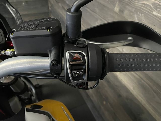 moto-guzzi - v-85-tt