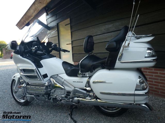 honda - gl-1800-goldwing-c-abs
