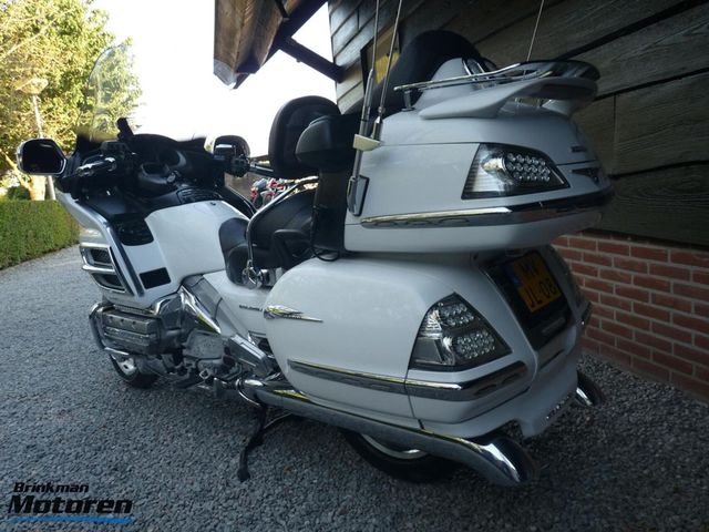 honda - gl-1800-goldwing-c-abs