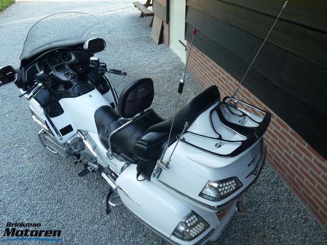 honda - gl-1800-goldwing-c-abs