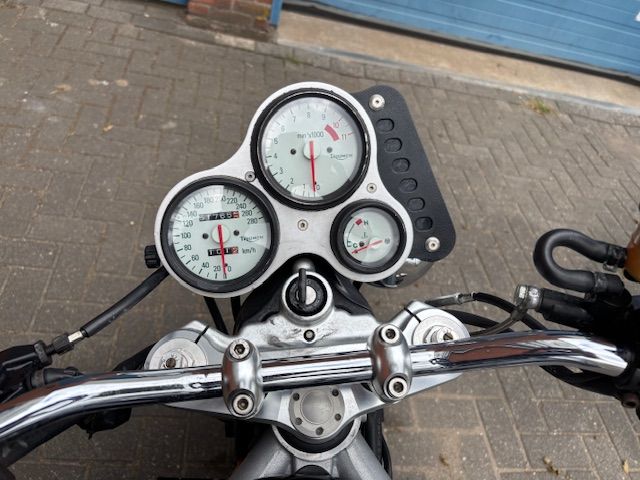 triumph - speed-triple
