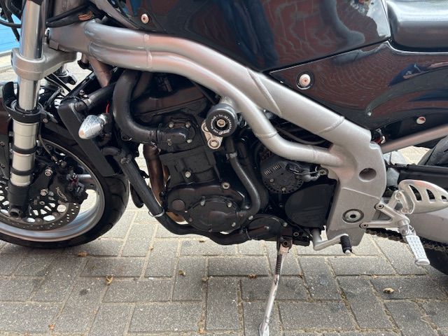 triumph - speed-triple