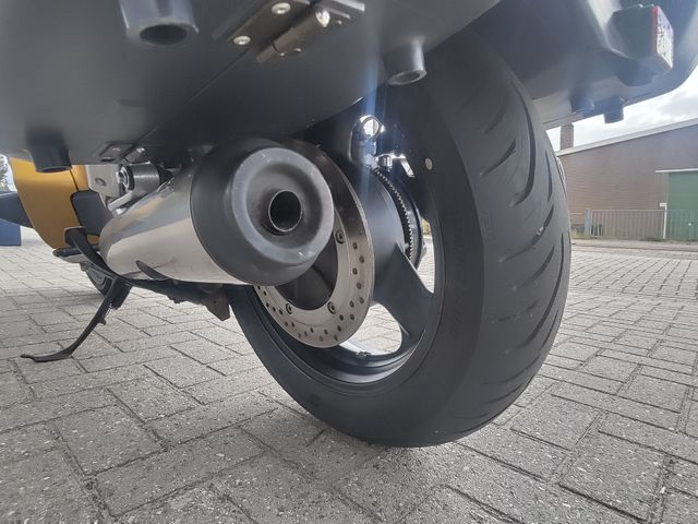 honda - st-1100-pan-european