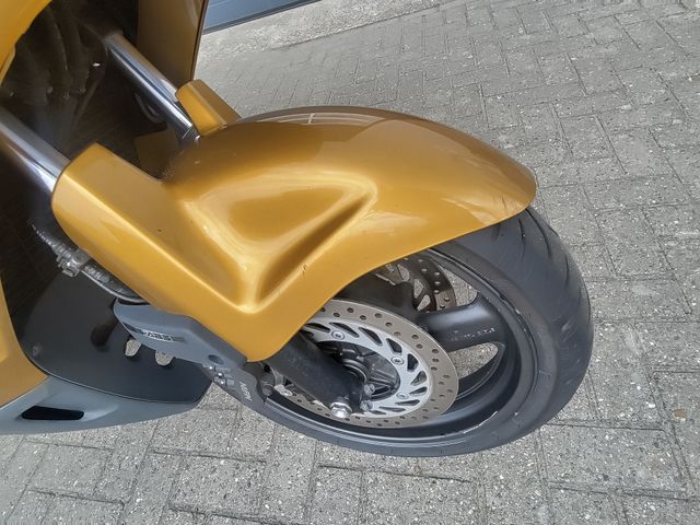 honda - st-1100-pan-european