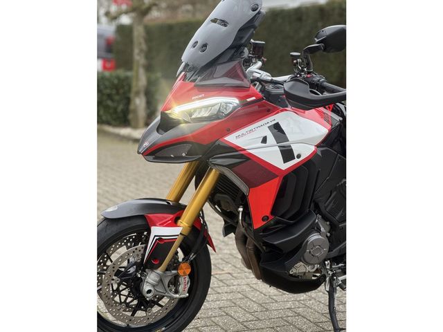 ducati - multistrada-v4-s-pikes-peak