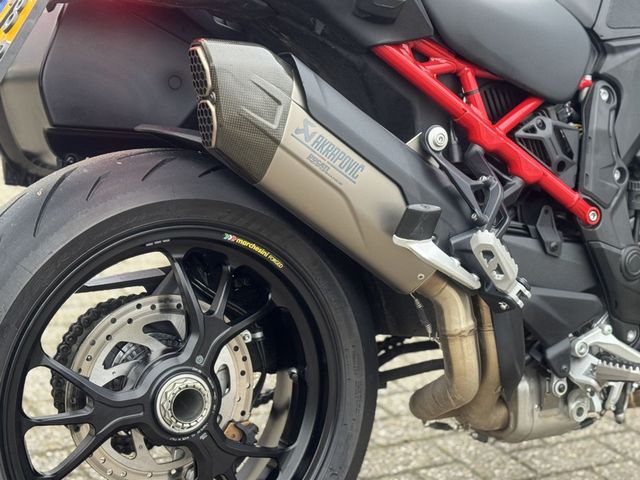 ducati - multistrada-v4-s-pikes-peak