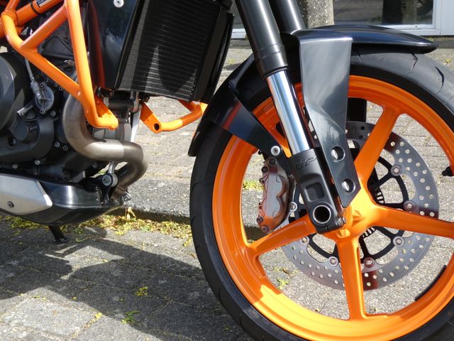 ktm - 690-duke-abs
