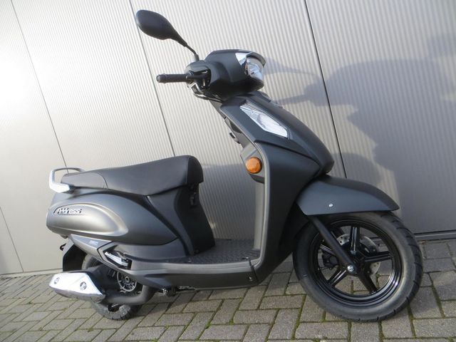 suzuki - address-125