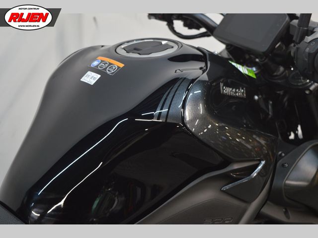 kawasaki - z900