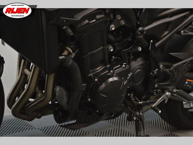 kawasaki - z900