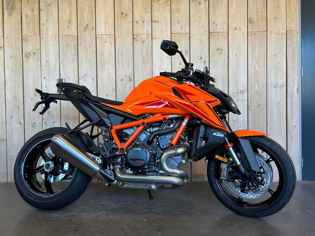 ktm - 1390-super-duke-r