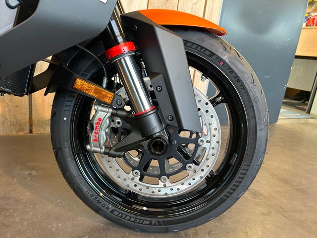 ktm - 1390-super-duke-r