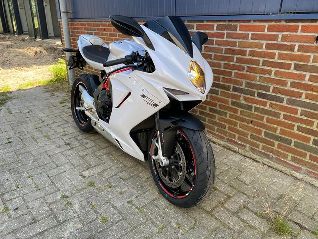 mv-agusta - f3-675