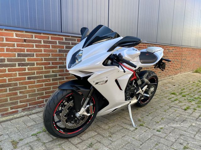 mv-agusta - f3-675