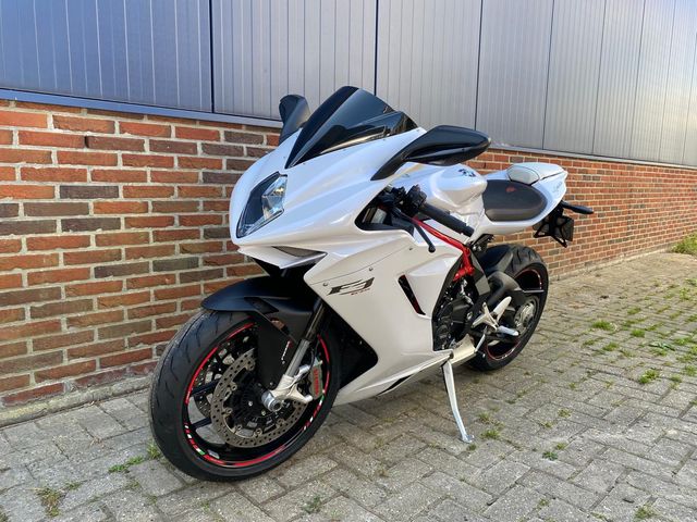 mv-agusta - f3-675