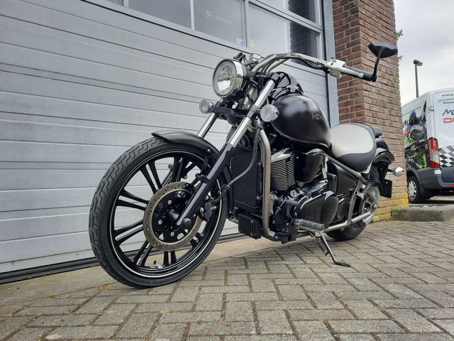 kawasaki - vn-900-custom