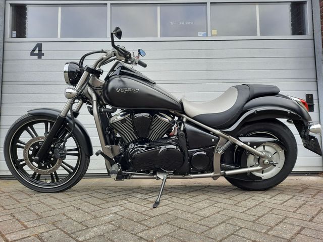 kawasaki - vn-900-custom
