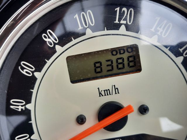 kawasaki - vn-900-custom