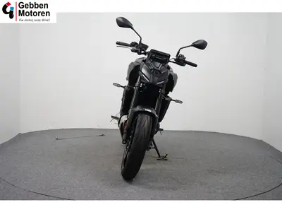 YAMAHA MT 07 Y-AMT – foto 3