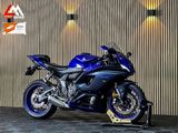 YAMAHA R7
