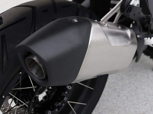 bmw - r-1300-gs