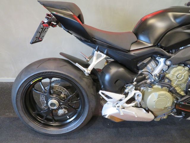 ducati - streetfighter-v4s
