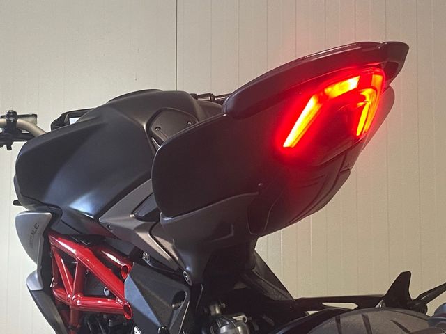 mv-agusta - brutale-800