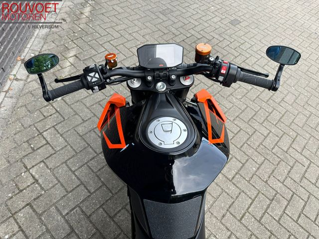 ktm - 1290-super-duke-r