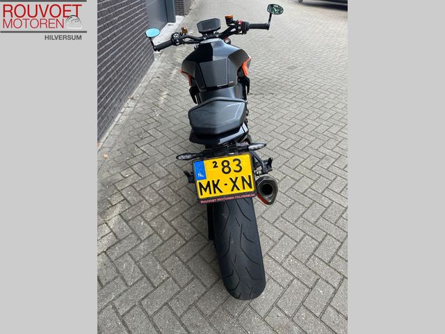 ktm - 1290-super-duke-r