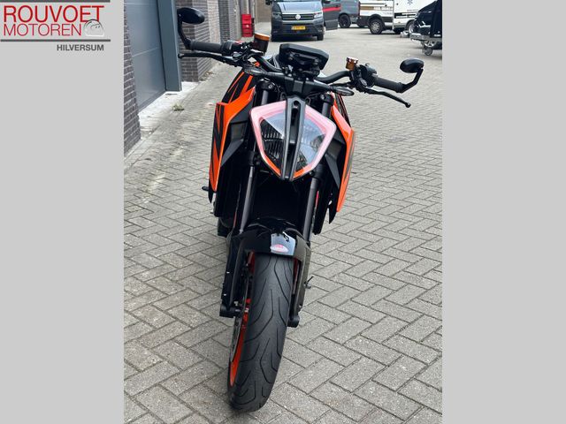 ktm - 1290-super-duke-r