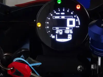 YAMAHA XSR 900 ABS – foto 3