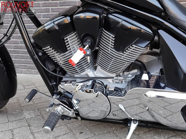 honda - vt-1300-cx-abs