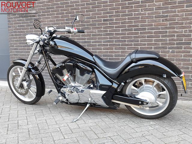 honda - vt-1300-cx-abs