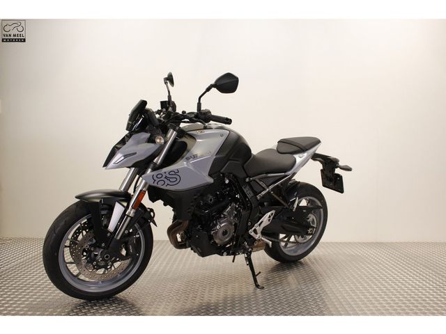 suzuki - gsx-8s