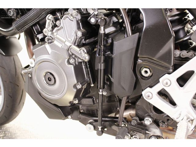 suzuki - gsx-8s