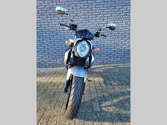 suzuki - sfv-650-gladius