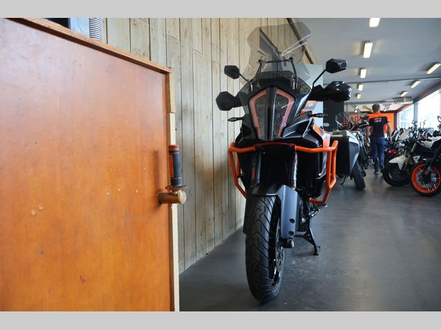 ktm - 1290-super-adventure-s