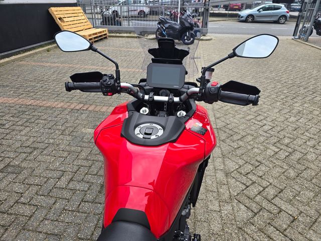 yamaha - tracer-9