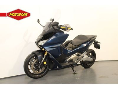 HONDA FORZA 750 – foto 2