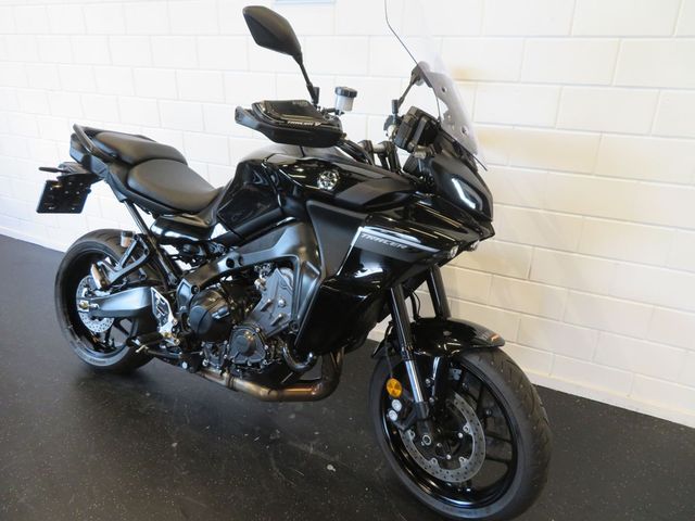 yamaha - tracer-9