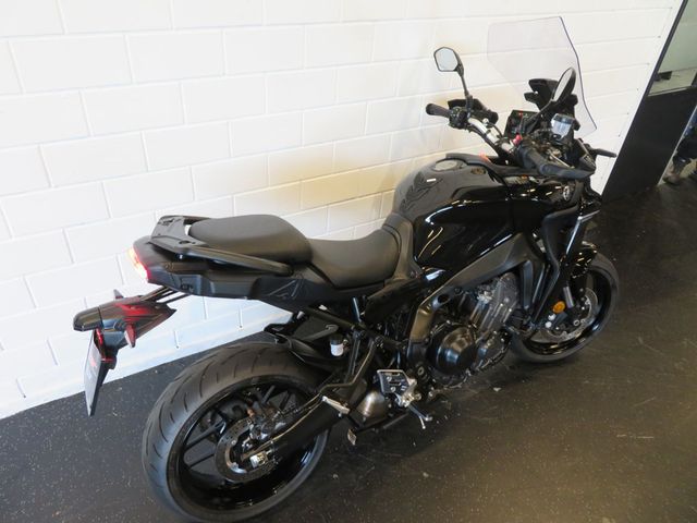 yamaha - tracer-9
