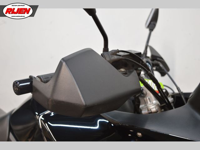 suzuki - v-strom-dl-650-black-rhino