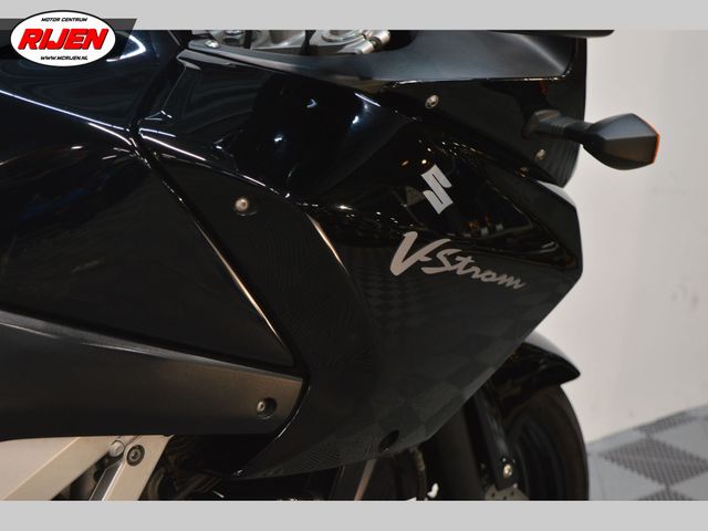 suzuki - v-strom-dl-650-black-rhino