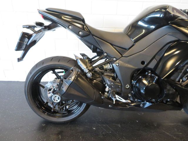 kawasaki - z-1000-sx