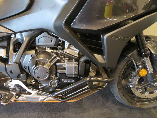honda - nt-1100-dct