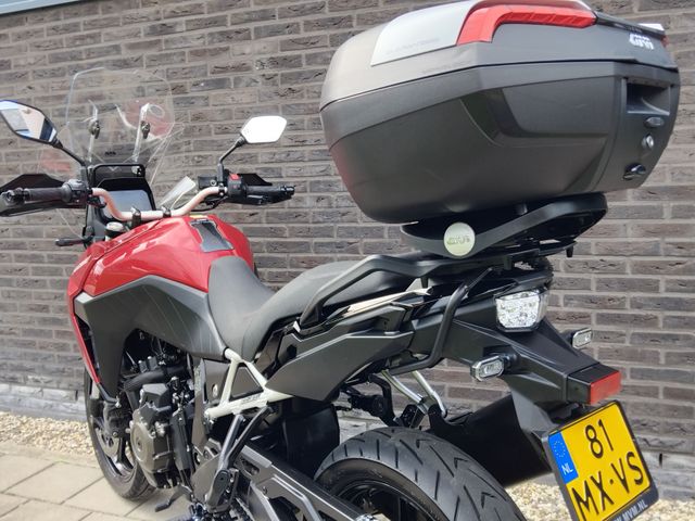 suzuki - v-strom-800