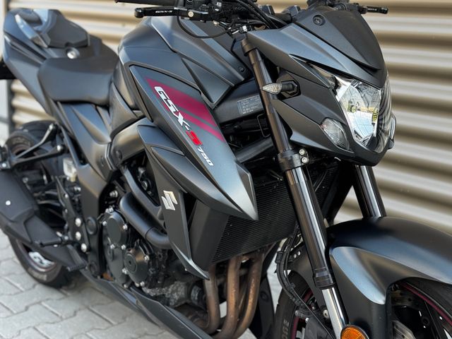 suzuki - gsx-s-750-a