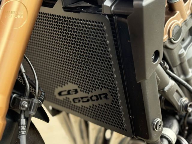 honda - cb-650-r-neo-sports-cafe